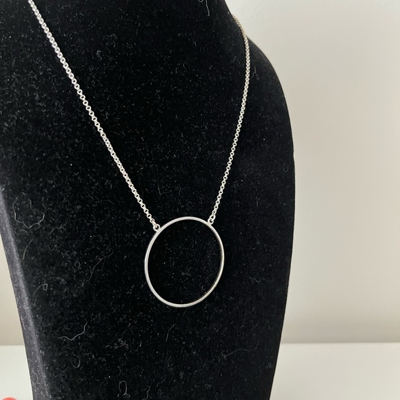 Lele Sadoughi Silver plated circle necklace - Picture 4 of 5